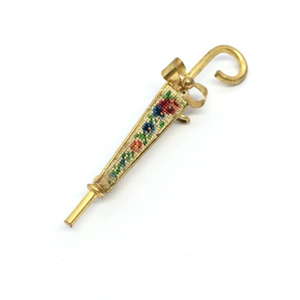 VINTAGE PETITE POINT Brooch Umbrella Needlepoint Gold Tone Pendant Pin